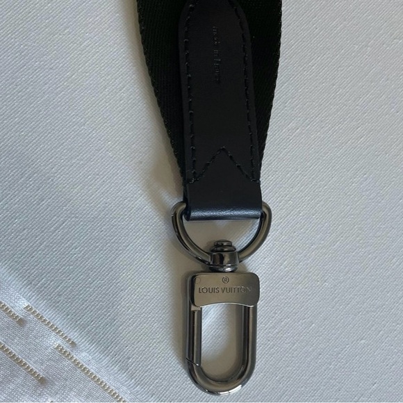 Louis Vuitton Strap - Picture 5 of 9